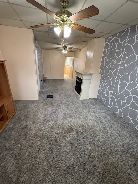 Building Photo - 302 N Maple St