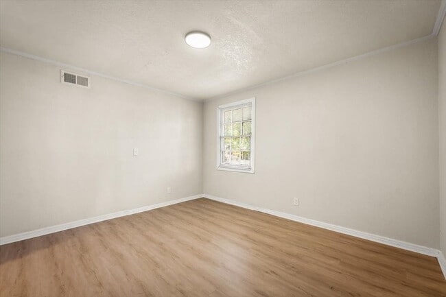 Building Photo - 981 McTyre Ct