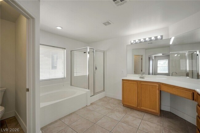 Building Photo - 9711 W Spinnaker Creek Ave