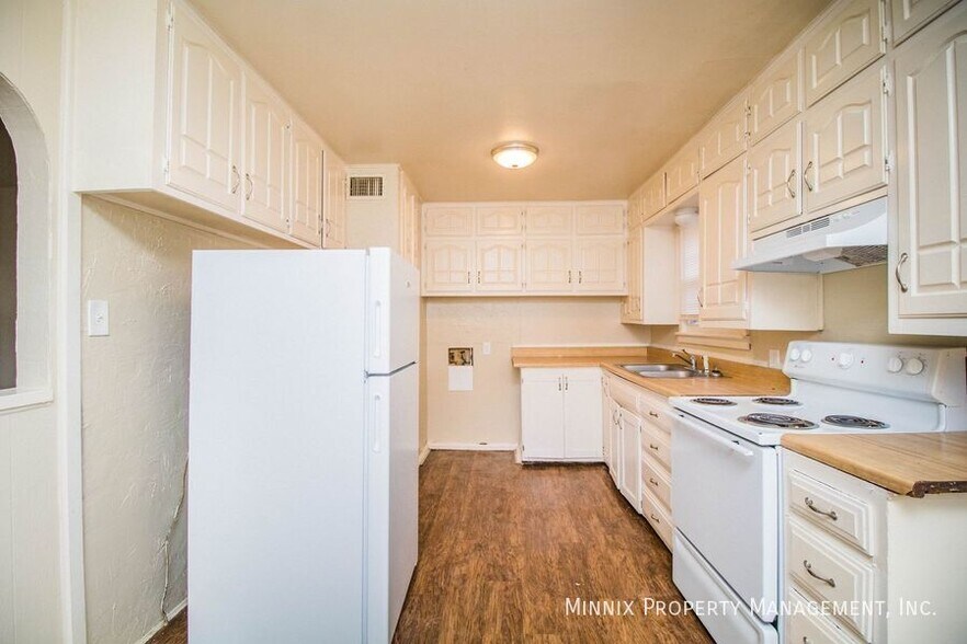Building Photo - 4407 42nd St