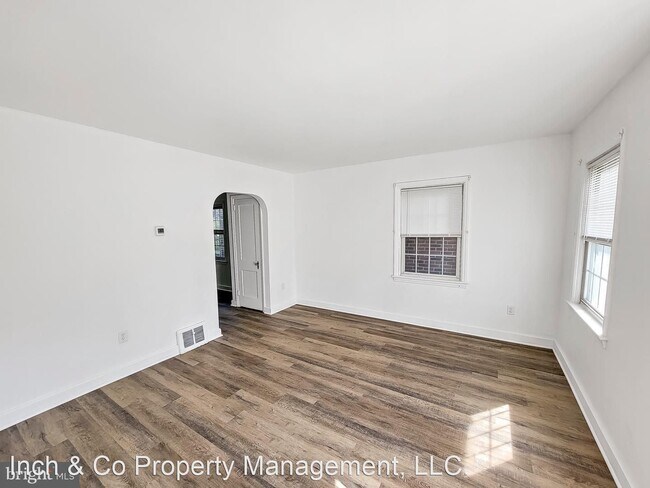 Building Photo - 3 br, 1 bath House - 337 Kurtz Ave