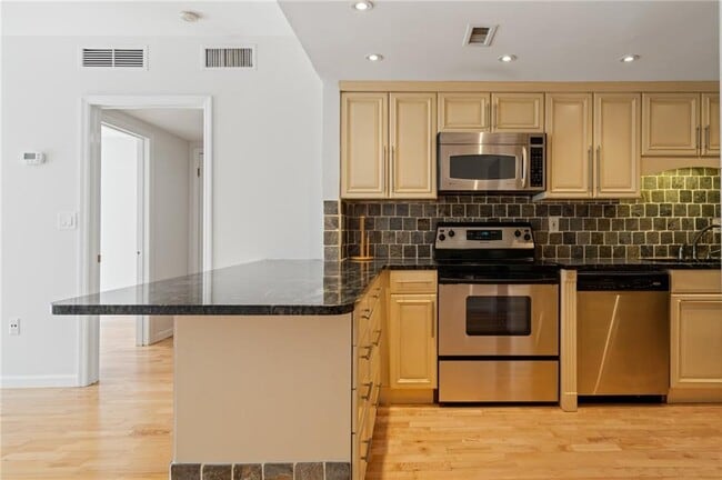 Building Photo - 199 14th St NE