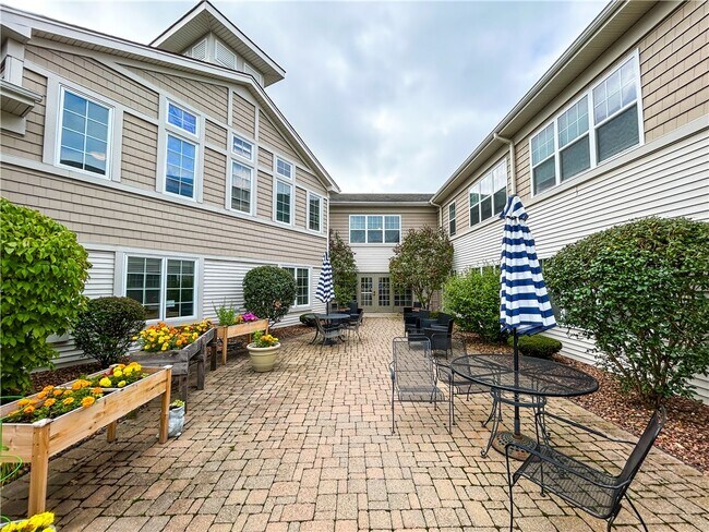 Building Photo - 0 Traditions Pl