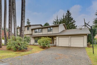 Building Photo - Beautifully Remodeled 4-Bedroom Home in Ke...