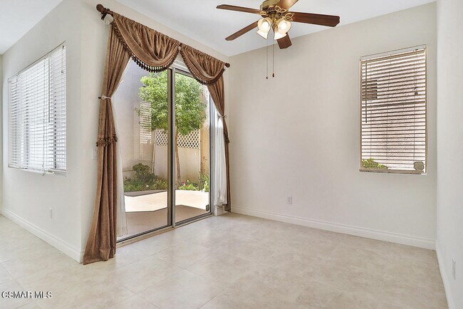 Building Photo - 5505 Salerno Dr