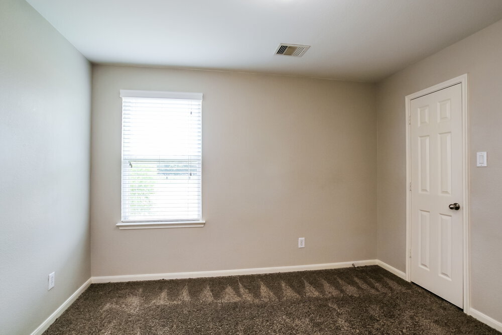 Building Photo - 2818 Mesquite Ridge Dr