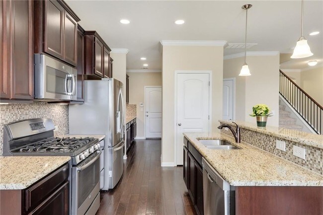 Building Photo - 13400 Briarwick Dr