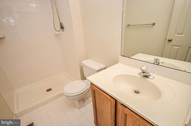 Building Photo - 3003 Gatehouse Ct