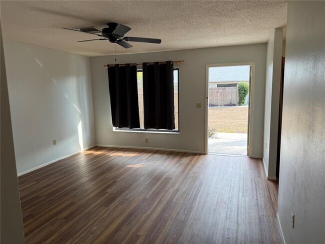 Building Photo - 1780 Shadow Ln