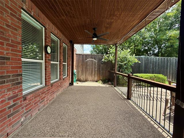 Building Photo - 9503 Saddle Dr