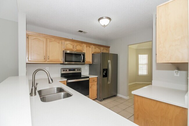 Building Photo - 8471 Cross Point Dr