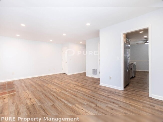 Building Photo - Price Drop Alert!  Fall Rental Specials Av...