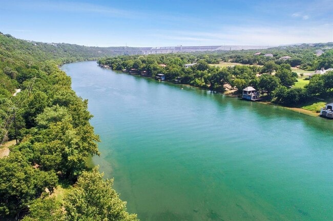 Building Photo - 14505 Running Deer Trail