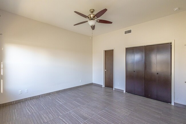 Building Photo - 502 Shiloh Dr