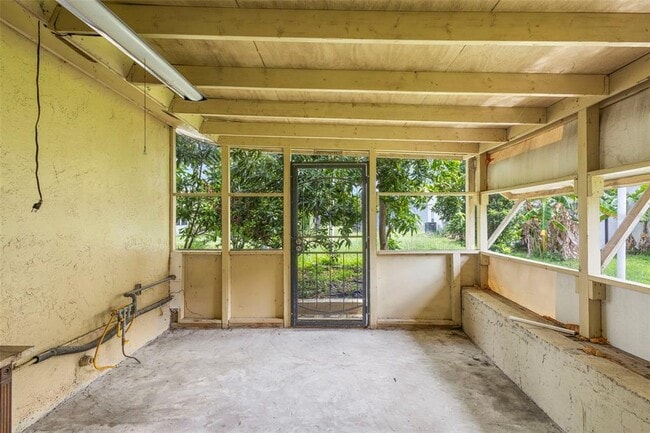 Building Photo - 10637 Deergrass Ln