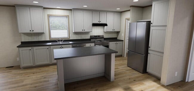 Building Photo - 217 Maple