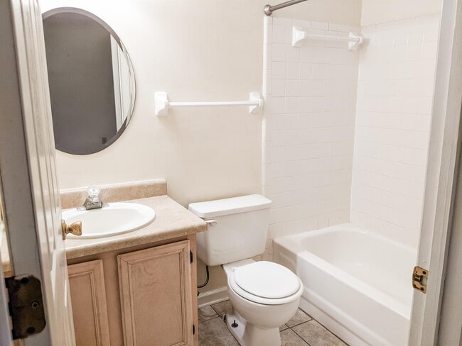 Building Photo - 104 S Whetherbine Way