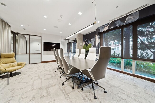 Building Photo - 185 Channel St