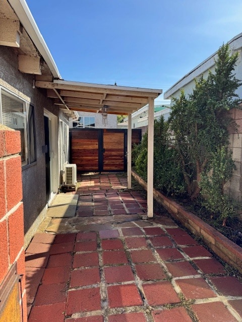 Building Photo - 4701 1/2 W 168th St