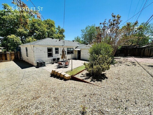 Building Photo - 285 Bartlet St-
