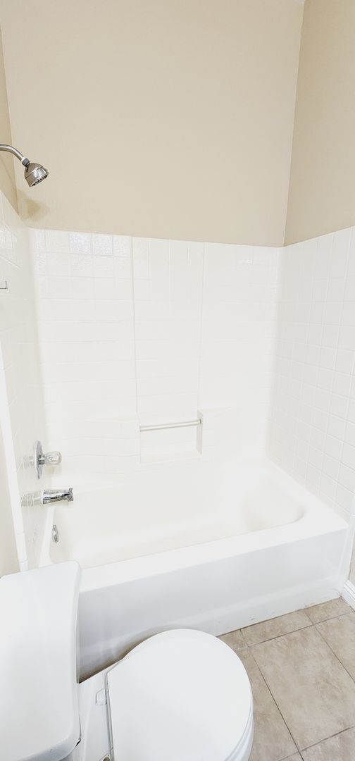 Building Photo - HAVE YOU SEEN THIS???