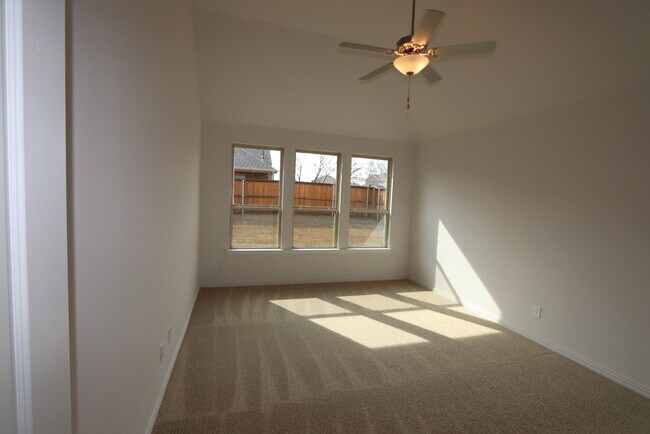 Building Photo - 5491 Mourning Dove Dr