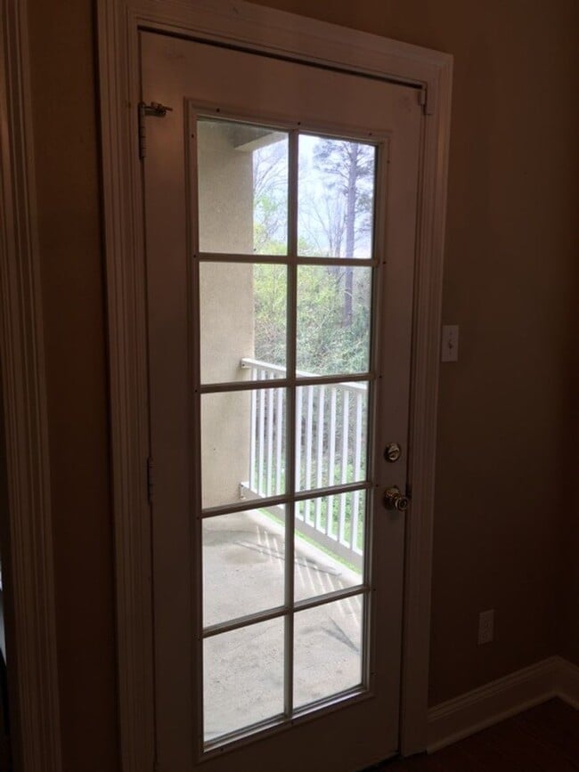 Building Photo - 3 br 2 ba Penny Lane