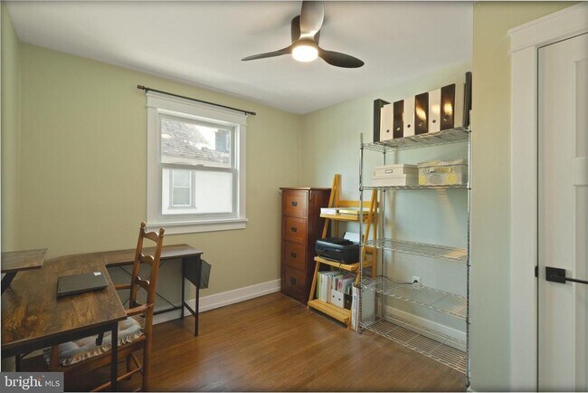 Building Photo - 203 E Rosedale Ave