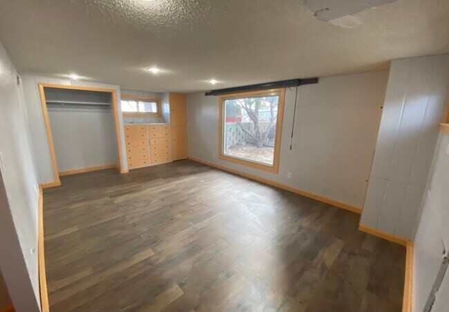 Building Photo - 6211 N College Dr