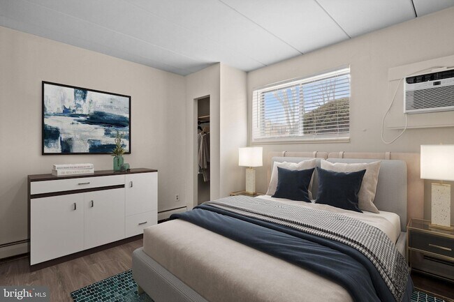 Building Photo - 1575 W Street Rd