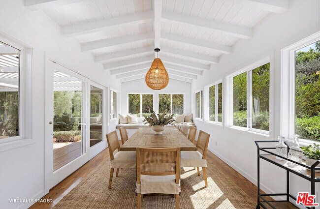 Building Photo - 6644 Wildlife Rd