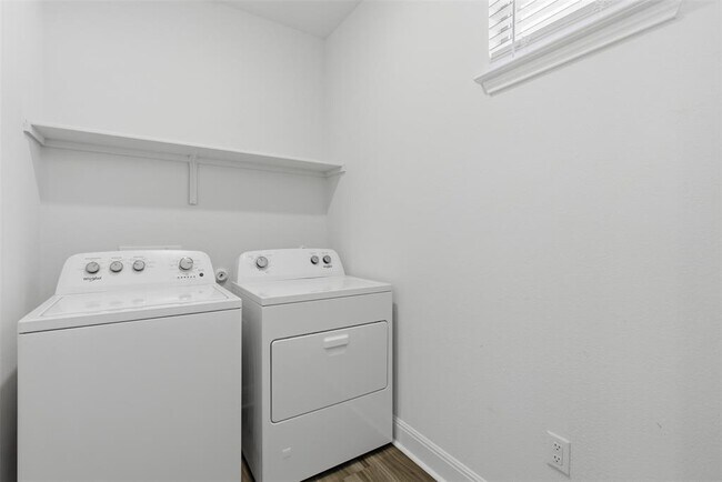 Building Photo - 17828 Bassano Ave