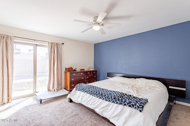 Building Photo - 4353 E Pearce Rd