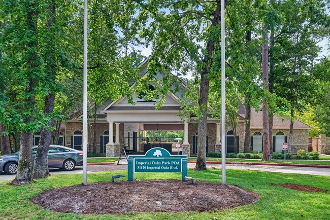 Building Photo - 31722 Royal Woods Ct