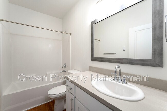 Building Photo - 68 Legend Trail