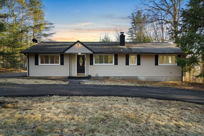 Primary Photo - 533 White Rd