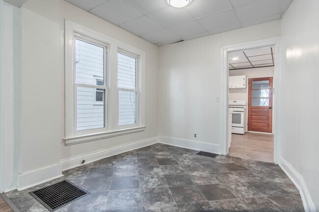 Building Photo - 462-464 South Massey Street Complex