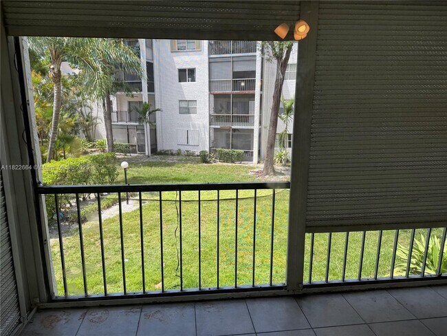 Building Photo - 3360 Spanish Moss Terrace