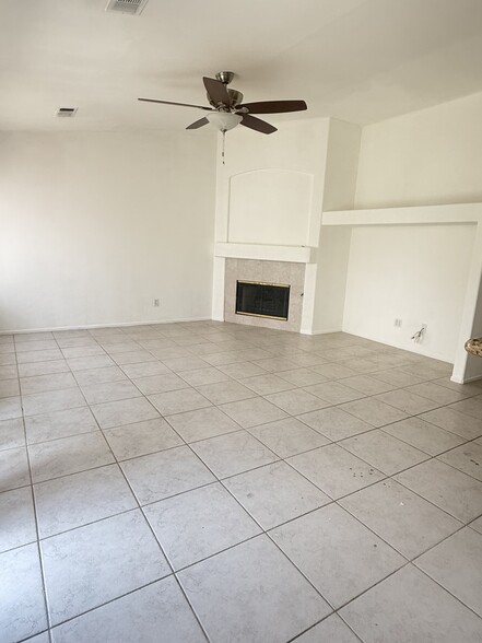 Building Photo - 78830 Wakefield Cir