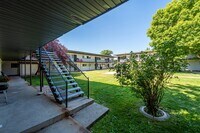 Building Photo - 2174 S 300 E
