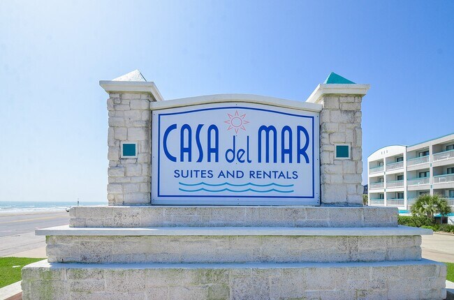 Building Photo - 6102 Seawall Blvd