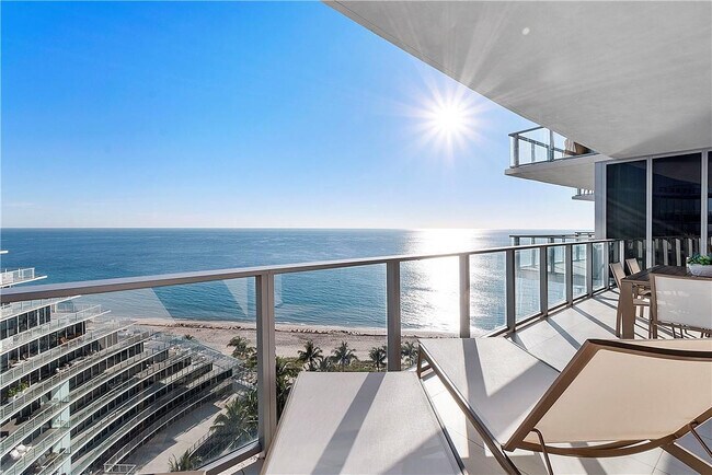 Building Photo - 2200 N Ocean Blvd