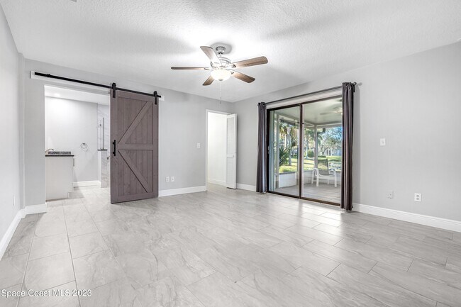 Building Photo - 1080 Park Ridge Pl