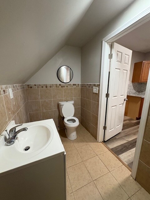 Building Photo - 89 Waterville St