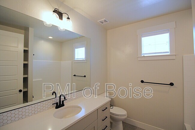 Building Photo - 18285 Arch Hvn Wy