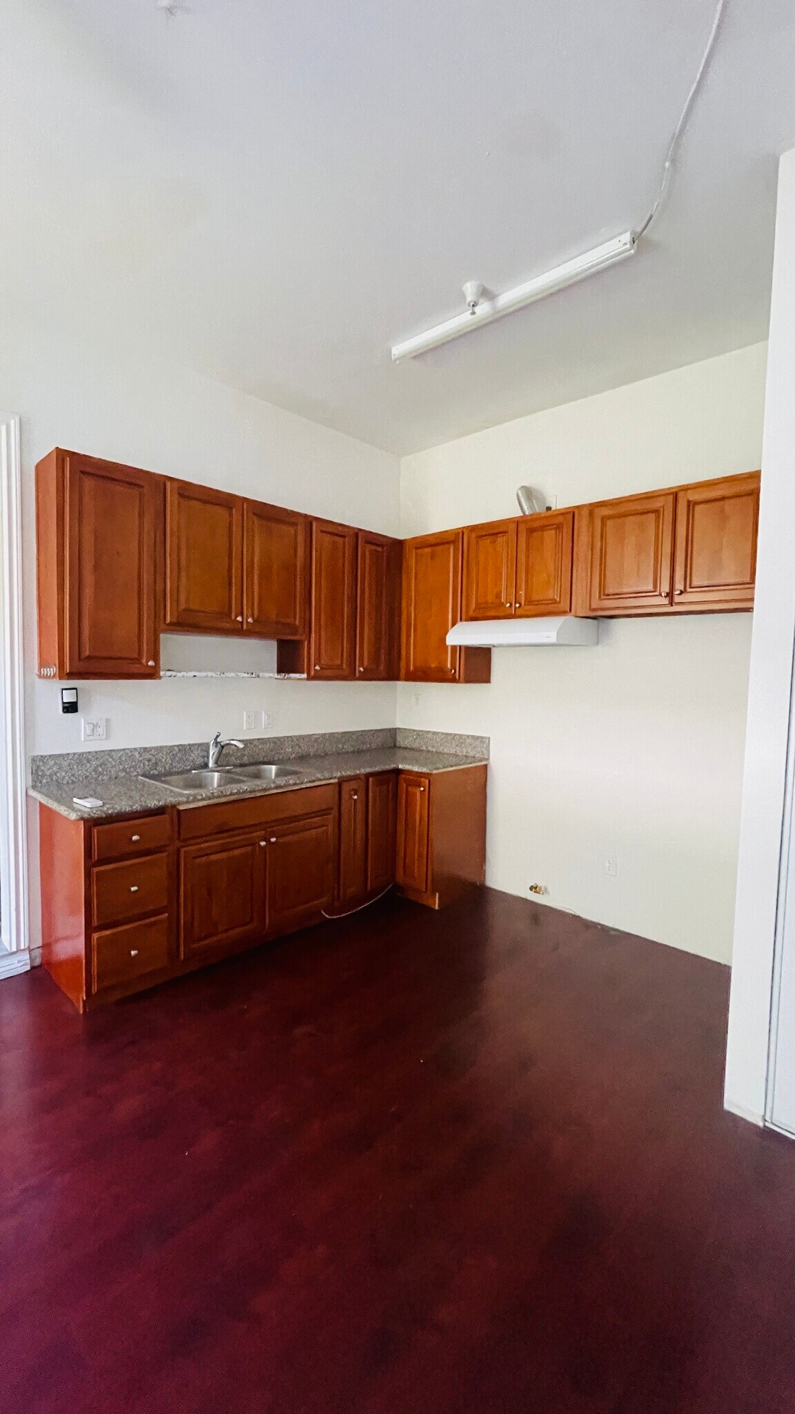 Building Photo - 5032 Rosemead Blvd