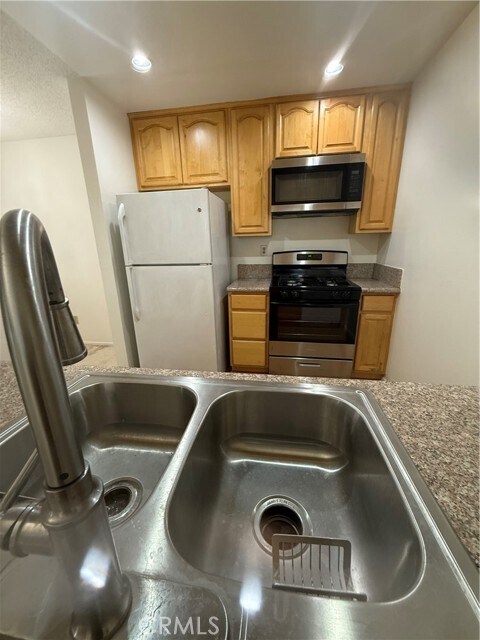 Building Photo - 13100 Gilbert St