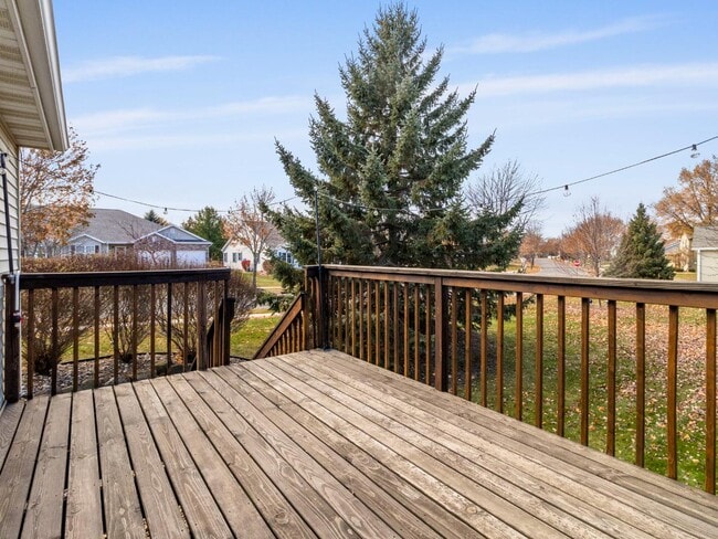 Building Photo - 6306 Vicksburg Rd