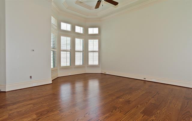 Building Photo - 4927 Oak Knoll Ln