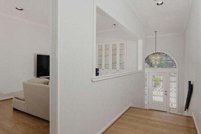 Building Photo - 12374 Lake Vista Dr